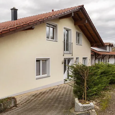 Weingut Ringwald * הרבולצהיים