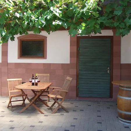 아파트 Weingut Ringwald